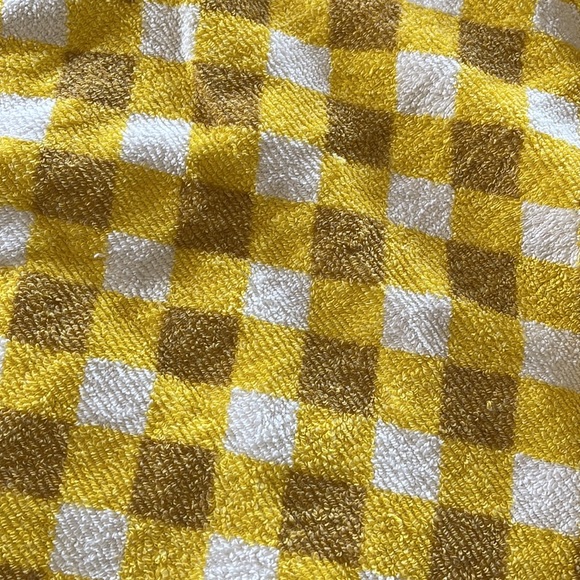 VTG Checkered Table Cloth - Picture 4 of 4